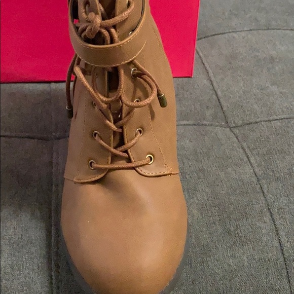 Booties - Picture 4 of 6